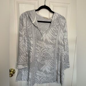 Soft Surroundings Floral Pullover Hoodie in Grey/White | 100% Cotton | Size M